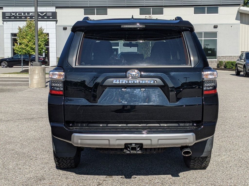 2019 Toyota 4Runner SR5 4