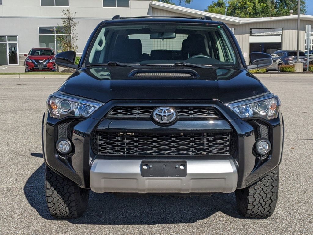 2019 Toyota 4Runner SR5 8