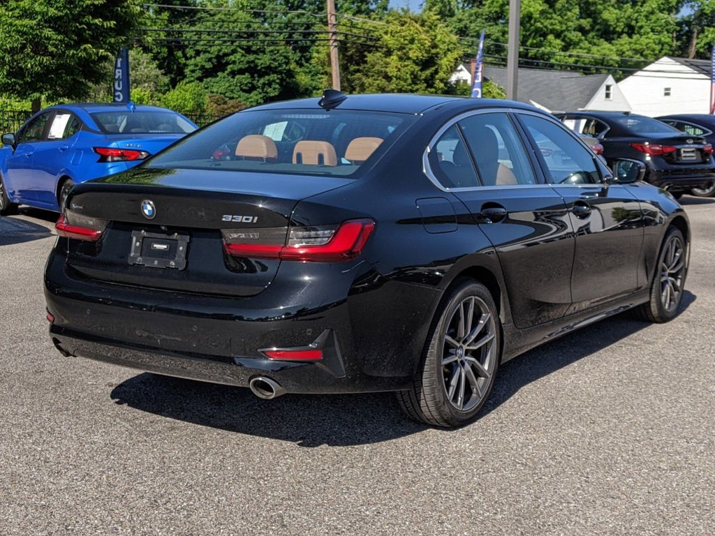 2022 BMW 3 Series 330i xDrive 5