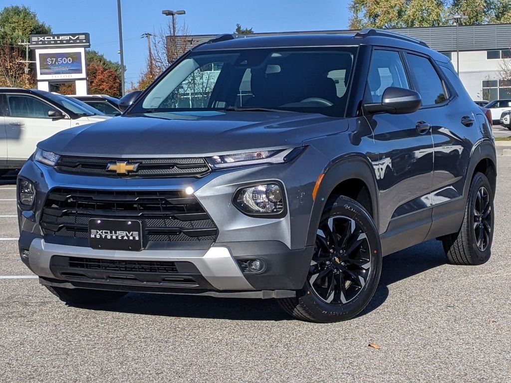 2021 Chevrolet TrailBlazer LT 2