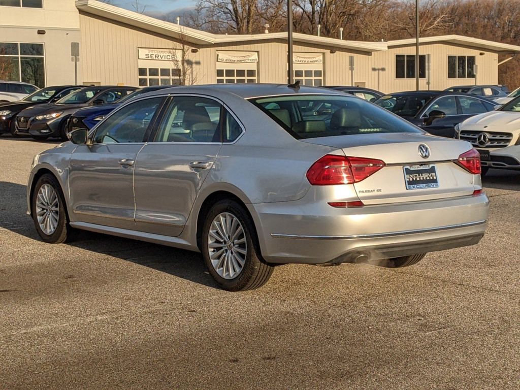 2016 Volkswagen Passat 1.8T SE 4