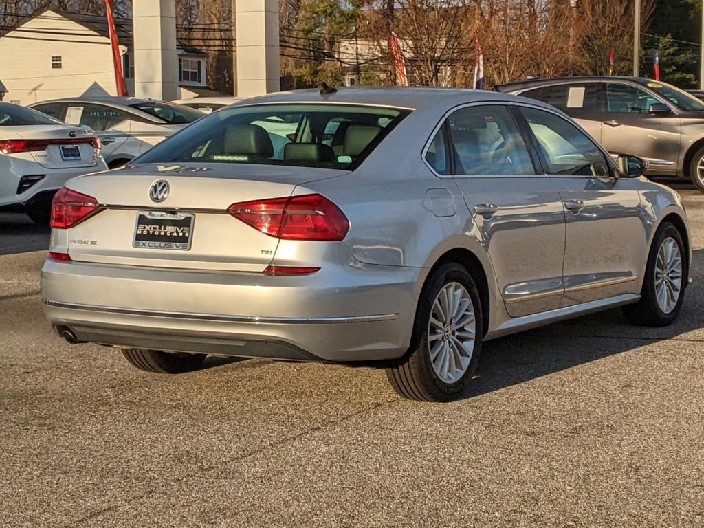 2016 Volkswagen Passat 1.8T SE 6