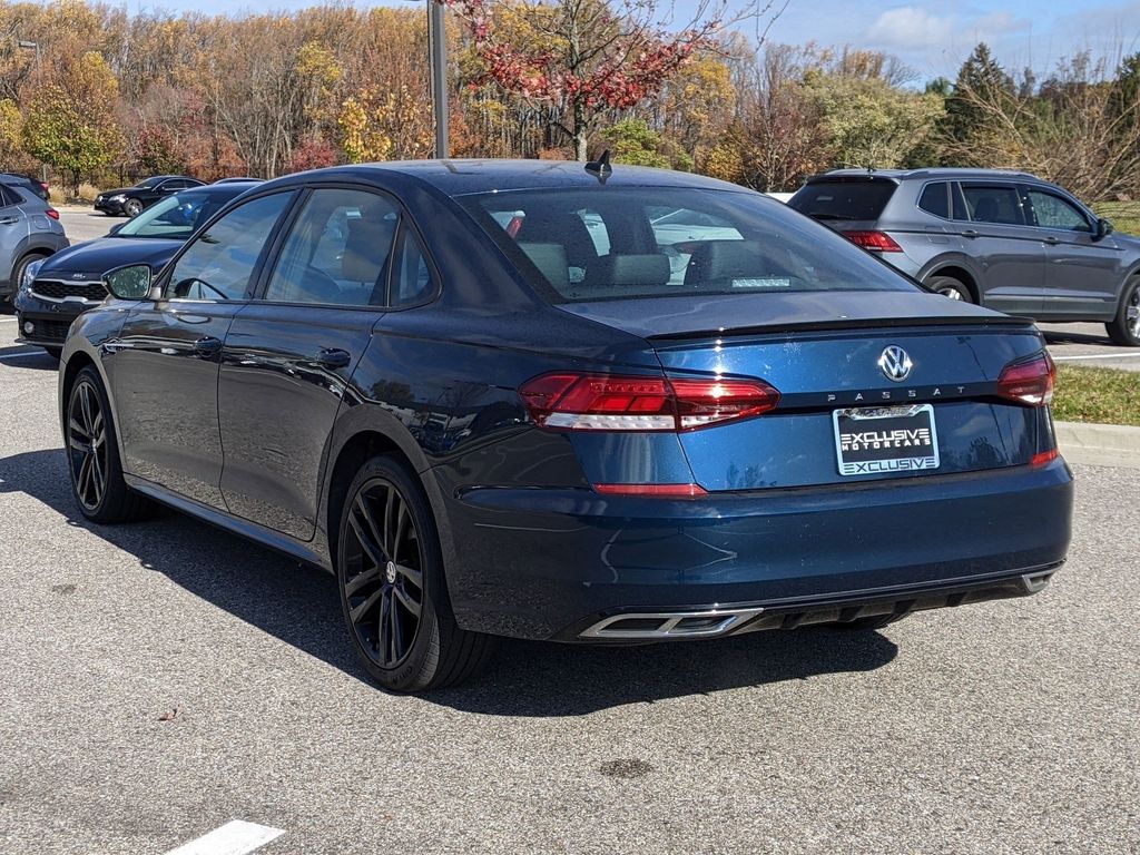 2021 Volkswagen Passat 2.0T R-Line 4