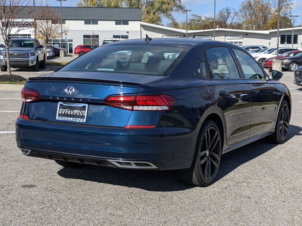 2021 Volkswagen Passat 2.0T R-Line 6