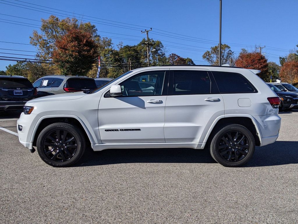 2020 Jeep Grand Cherokee Altitude 3