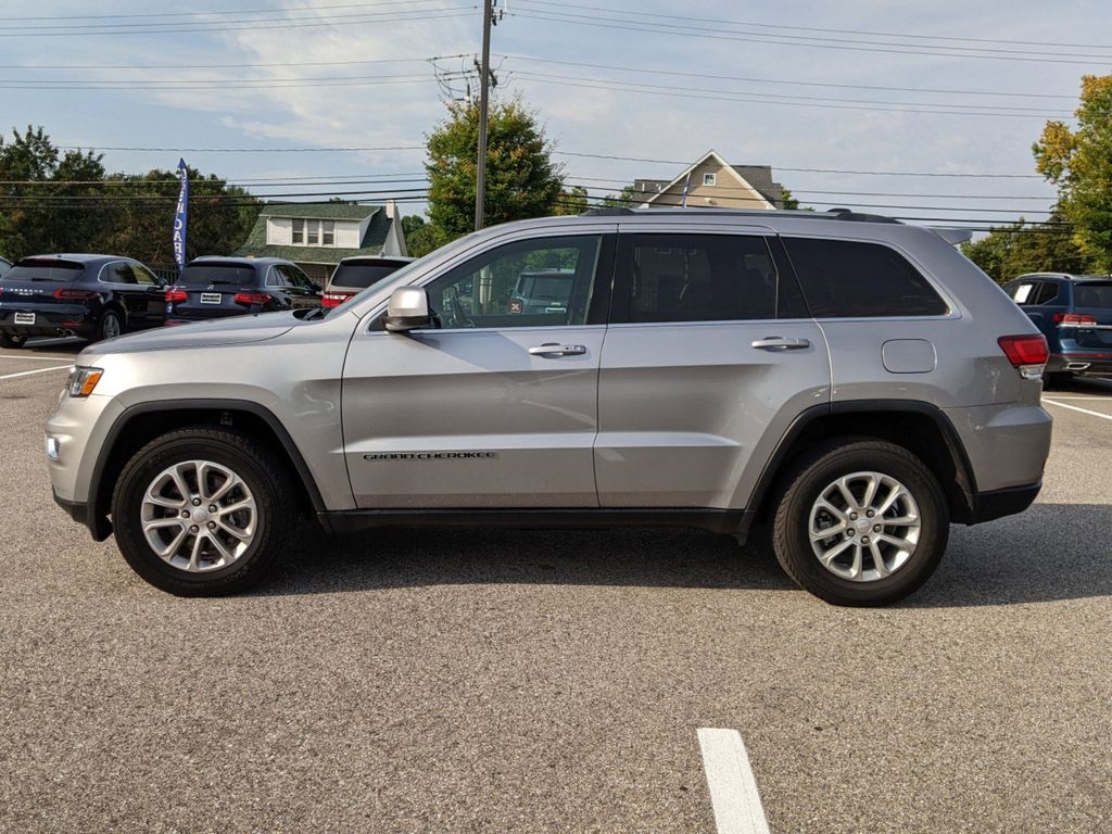 2021 Jeep Grand Cherokee Laredo E 2