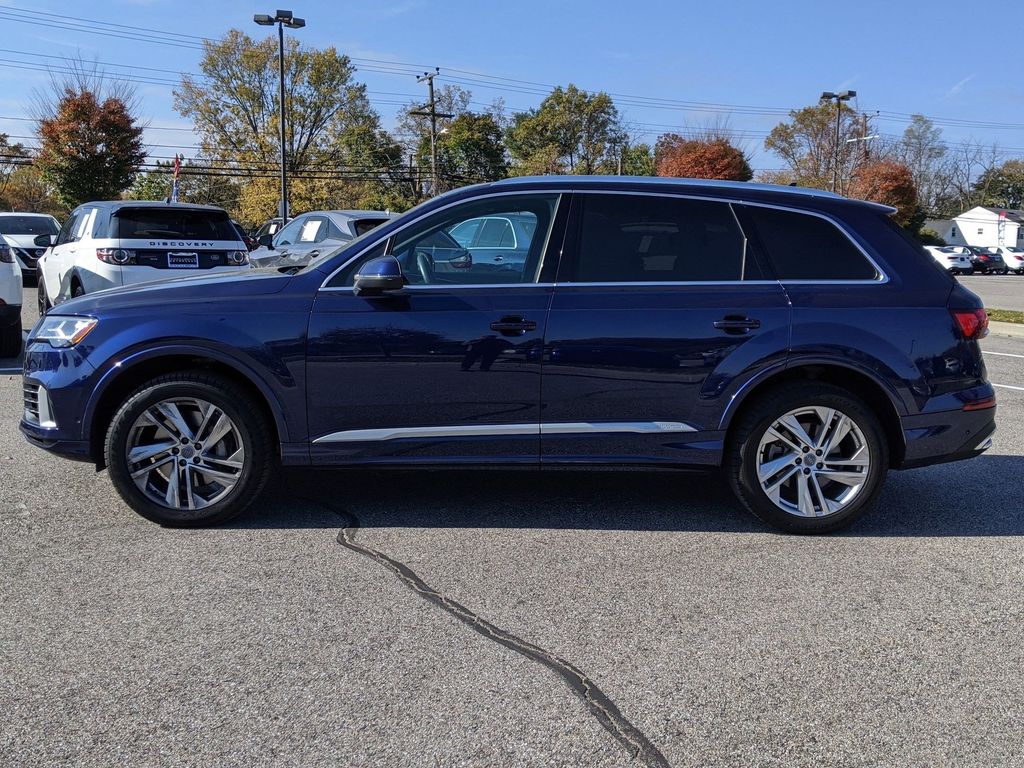 2020 Audi Q7 55 Premium Plus 2