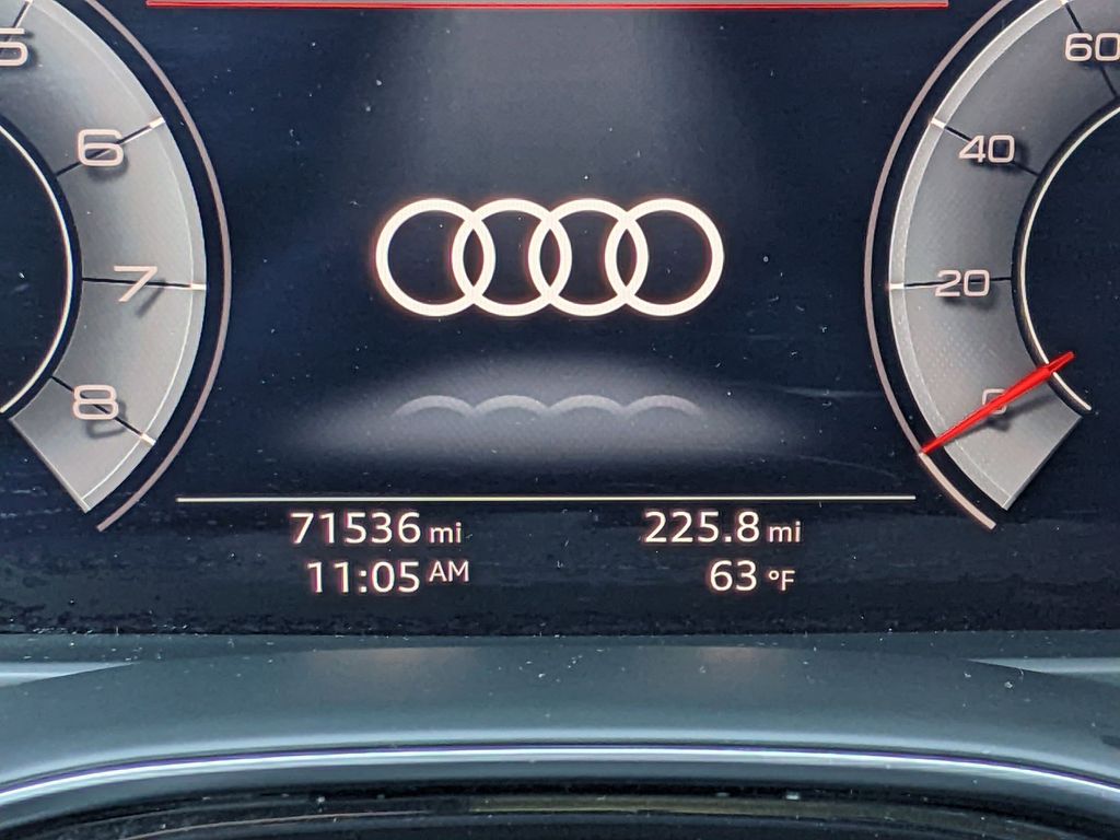 2020 Audi Q7 55 Premium Plus 10