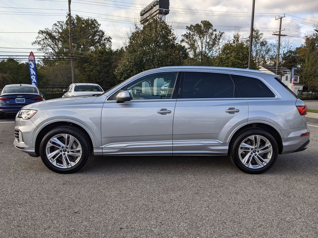 2022 Audi Q7 55 Premium Plus 3