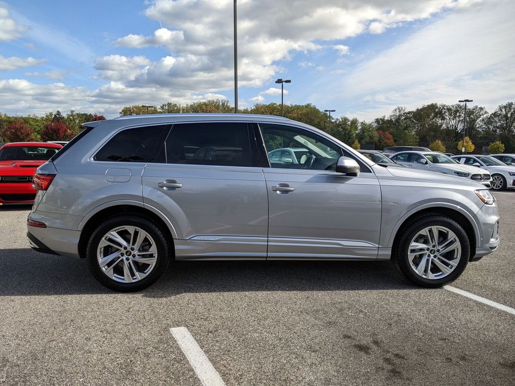 2022 Audi Q7 55 Premium Plus 7