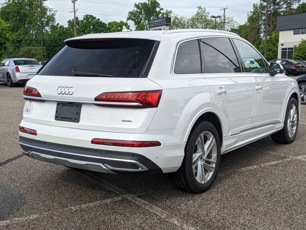 2021 Audi Q7 55 Premium Plus 5