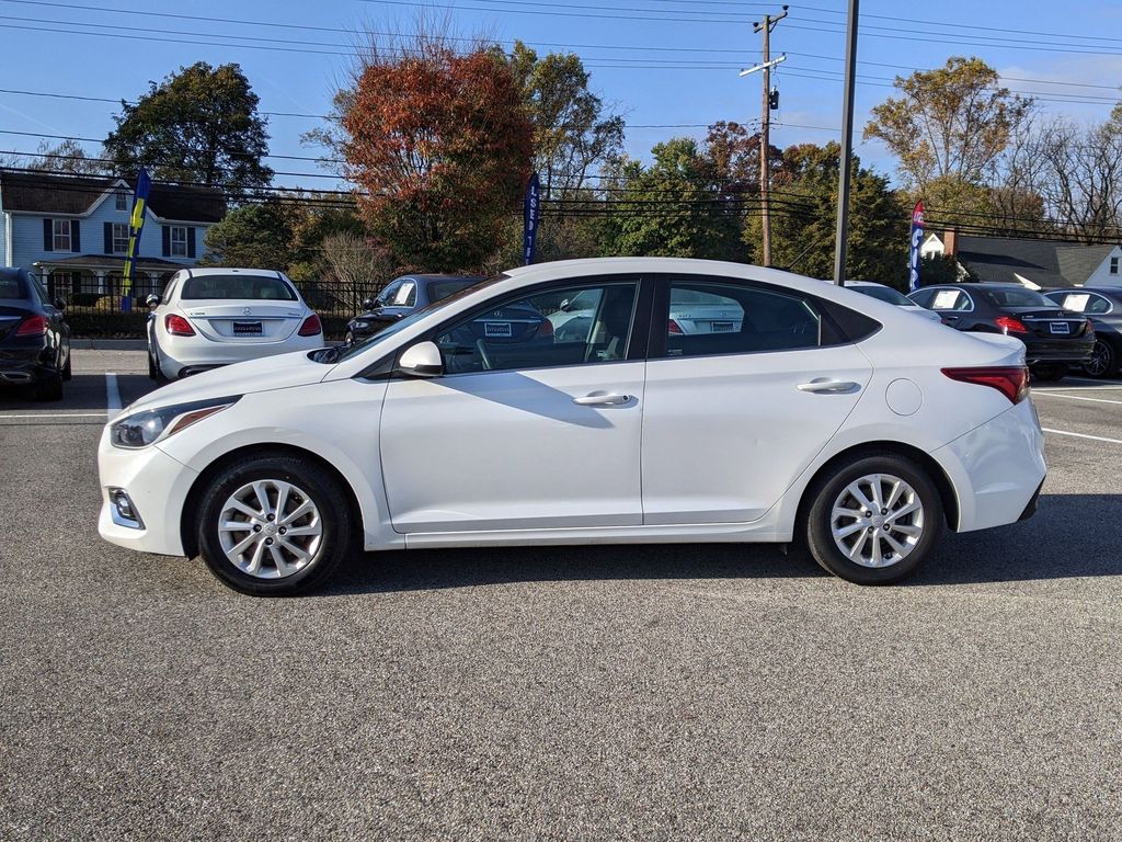 2021 Hyundai Accent SEL 3