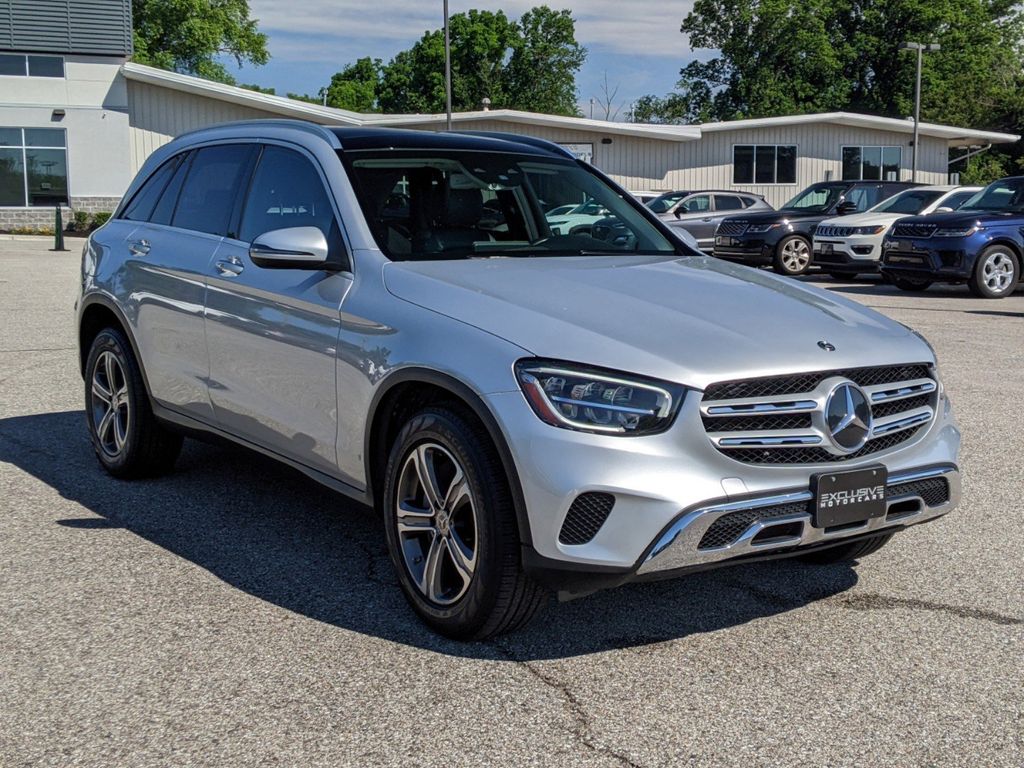 2020 Mercedes-Benz GLC GLC 300 7