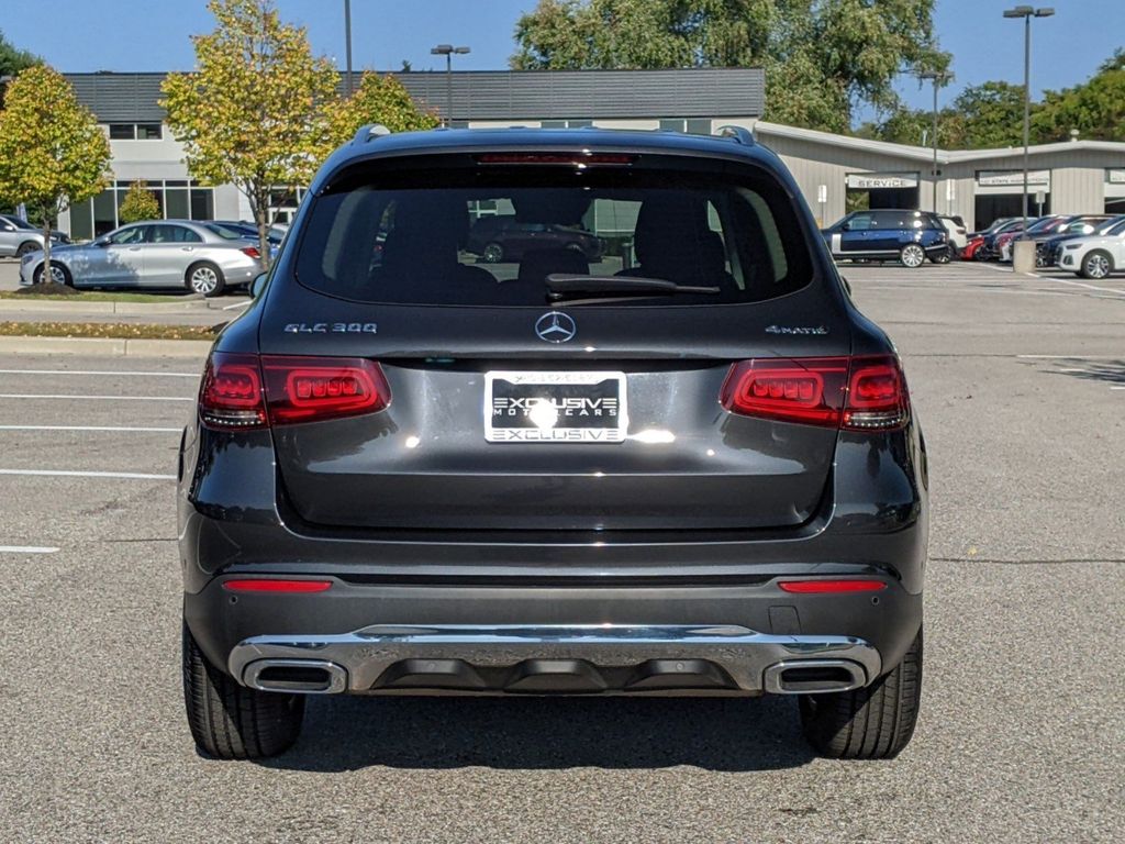 2021 Mercedes-Benz GLC GLC 300 5