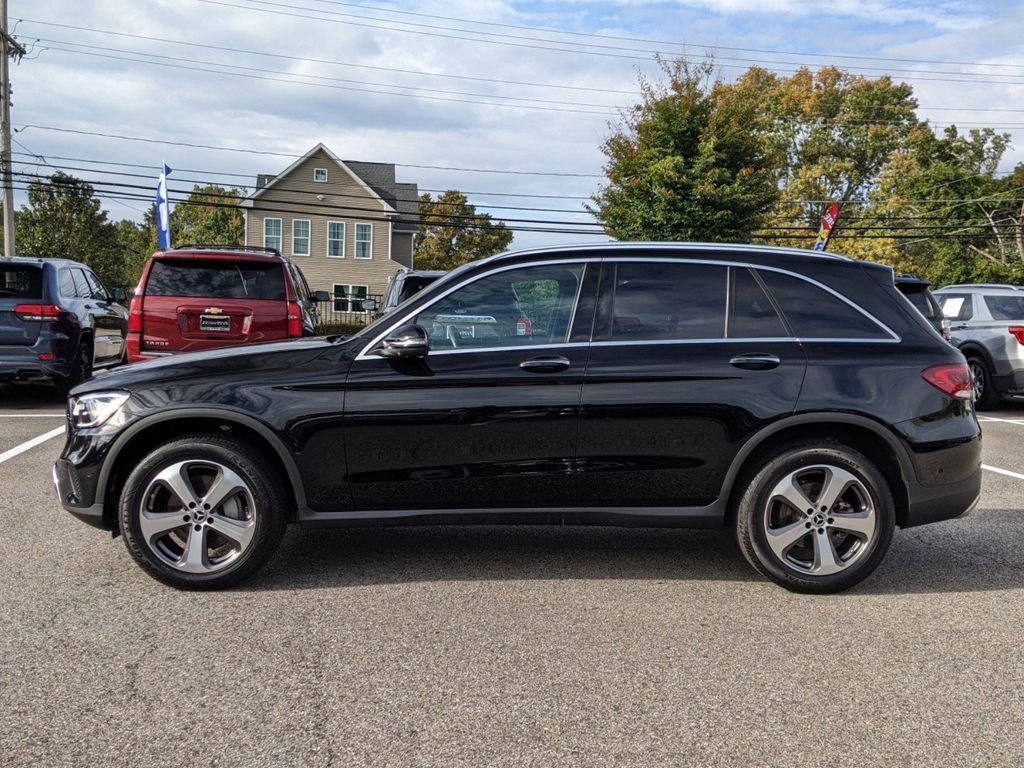 2022 Mercedes-Benz GLC GLC 300 3