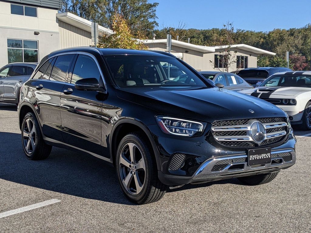 2022 Mercedes-Benz GLC GLC 300 8