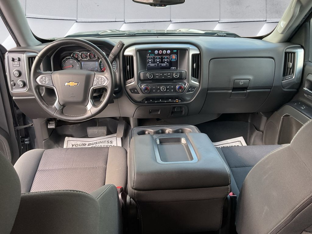 2017 Chevrolet Silverado 1500 LT 10