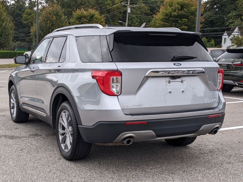 2022 Ford Explorer Limited 3