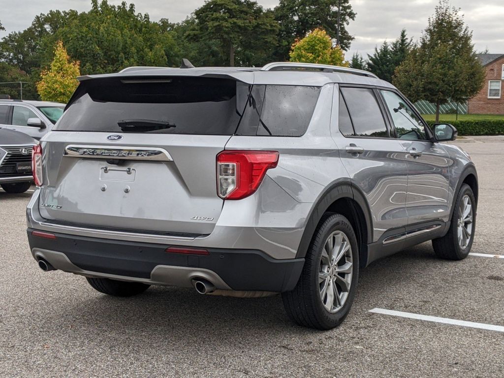 2022 Ford Explorer Limited 5