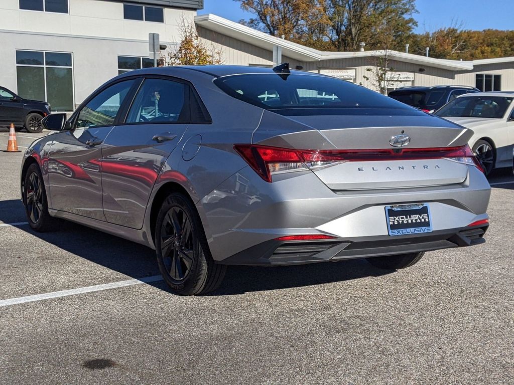 2021 Hyundai Elantra SEL 4