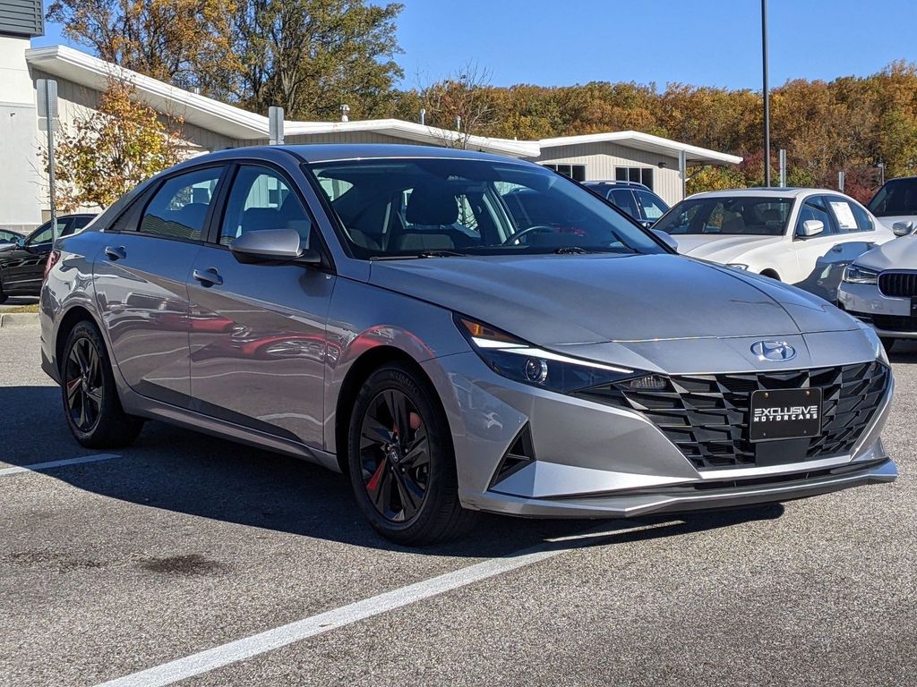 2021 Hyundai Elantra SEL 8