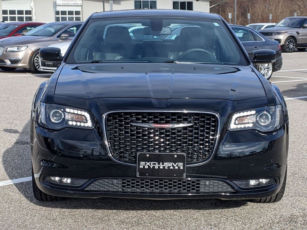 2022 Chrysler 300 S 9