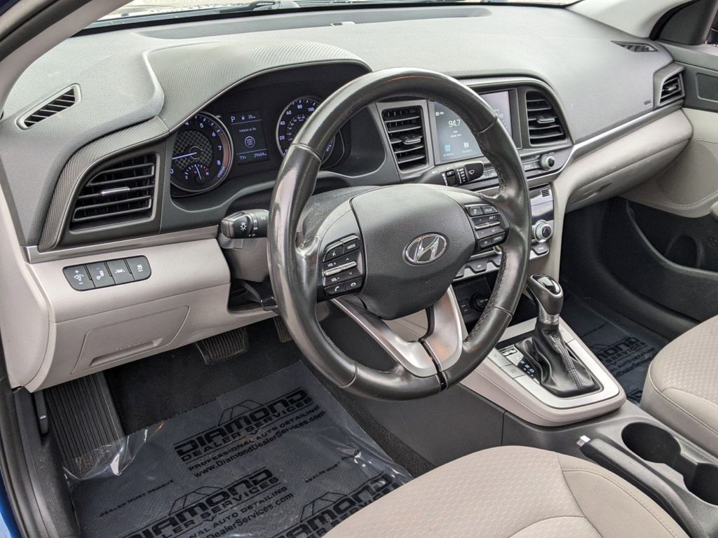 2020 Hyundai Elantra Value Edition 9