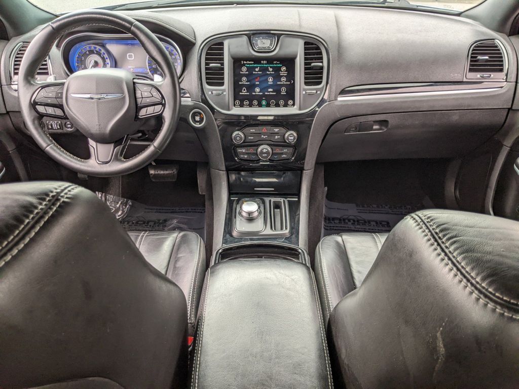2021 Chrysler 300 S 22