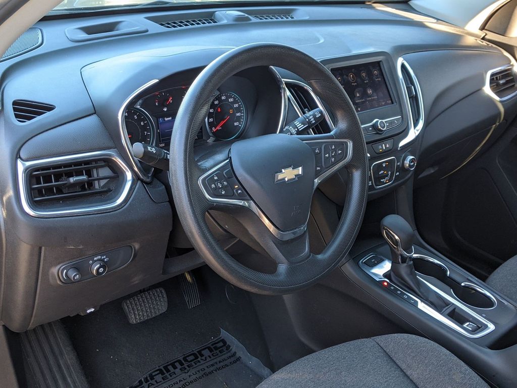 2019 Chevrolet Equinox LS 10