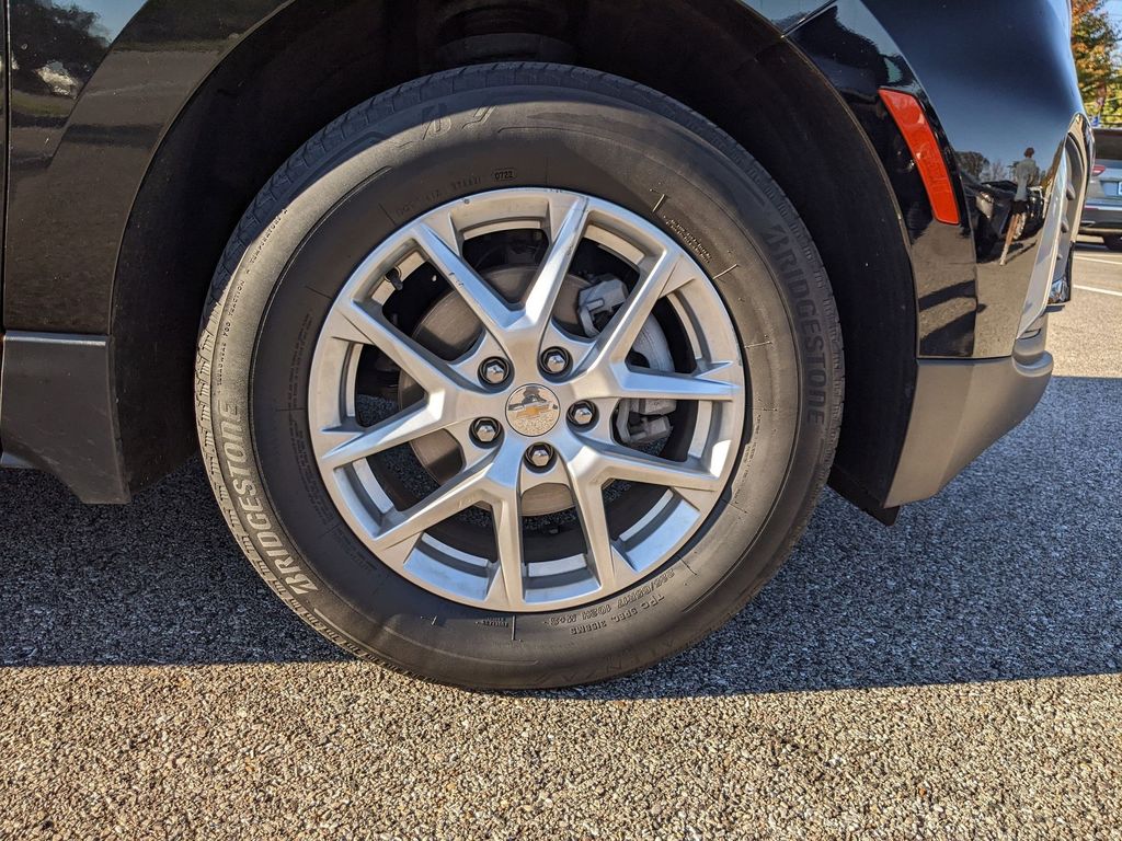 2019 Chevrolet Equinox LS 27