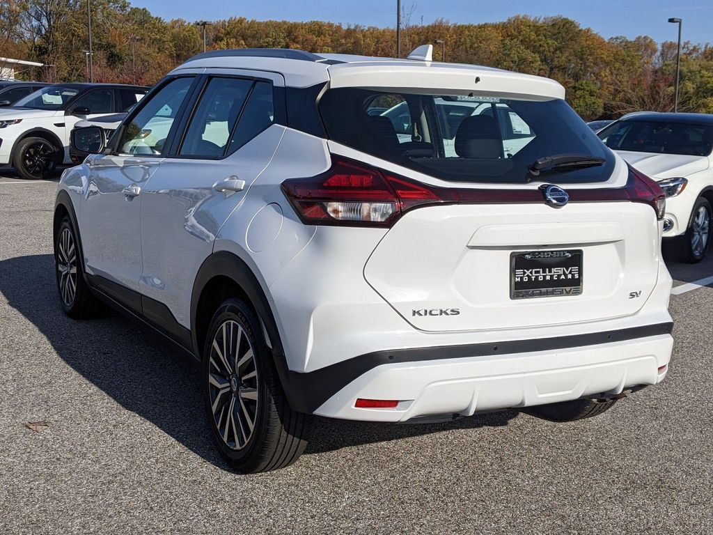 2021 Nissan Kicks SV 4