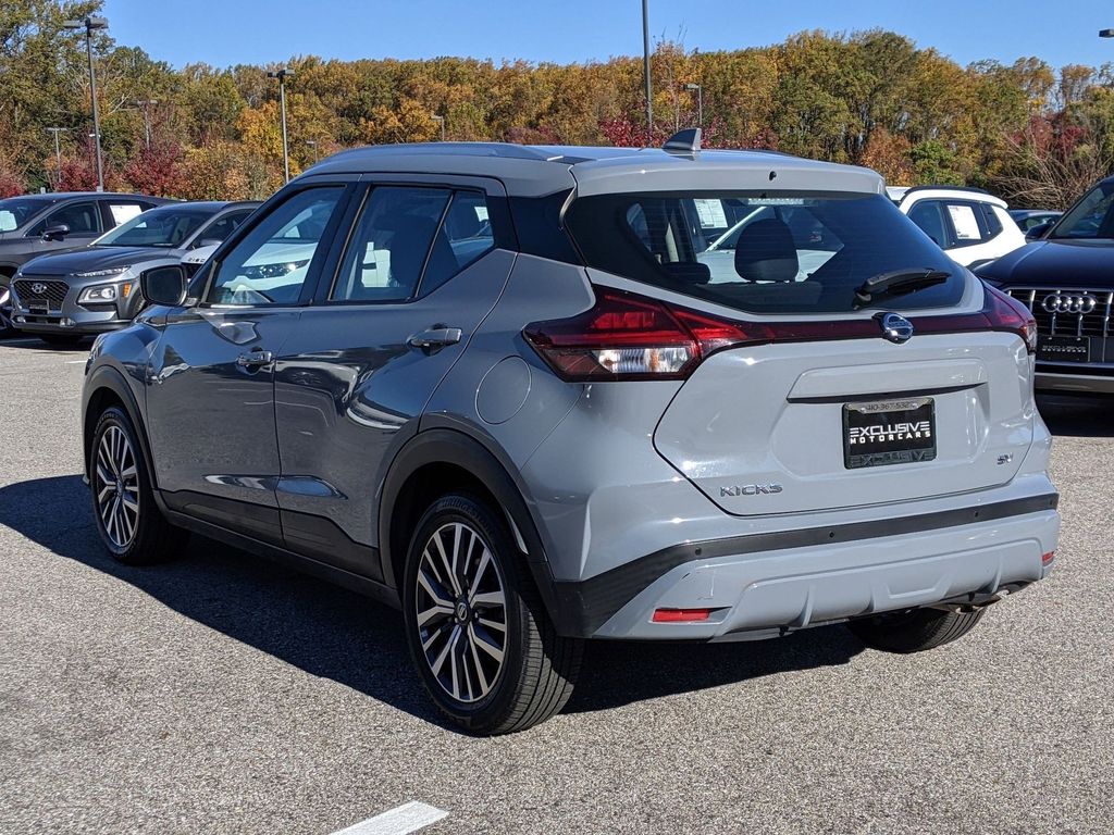 2021 Nissan Kicks SV 4