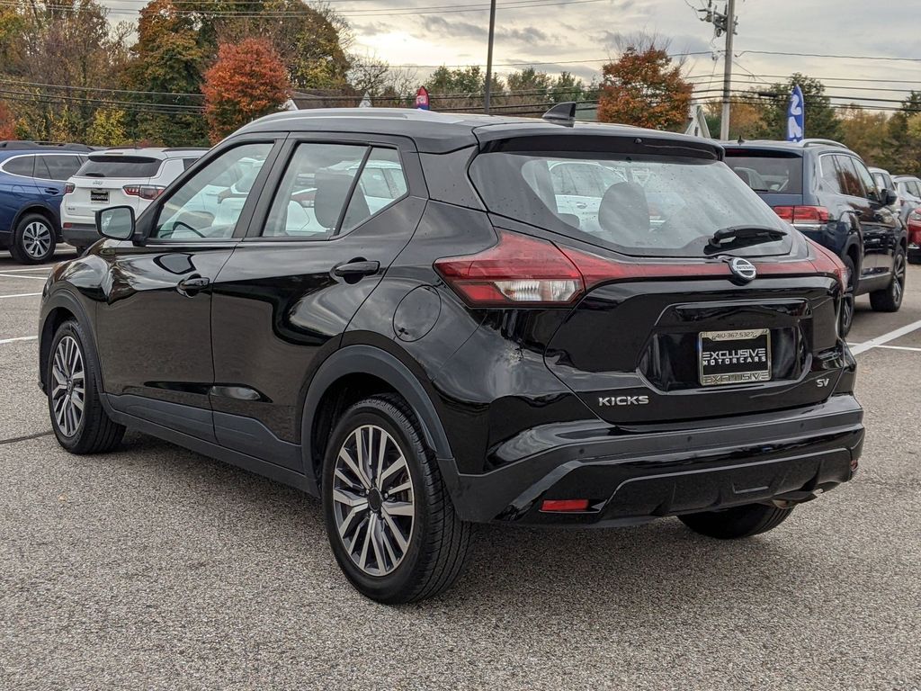 2021 Nissan Kicks SV 4