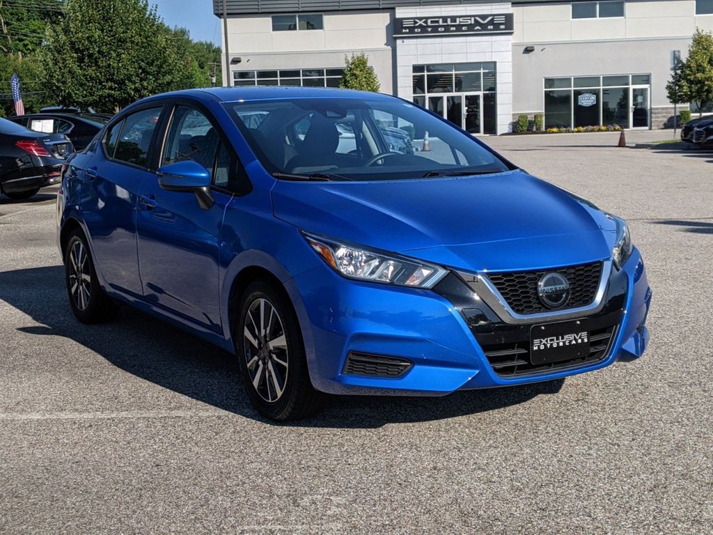 2021 Nissan Versa 1.6 SV 7