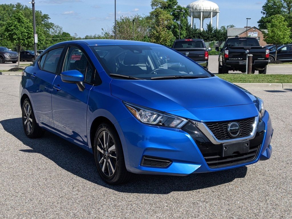 2021 Nissan Versa 1.6 SV 7