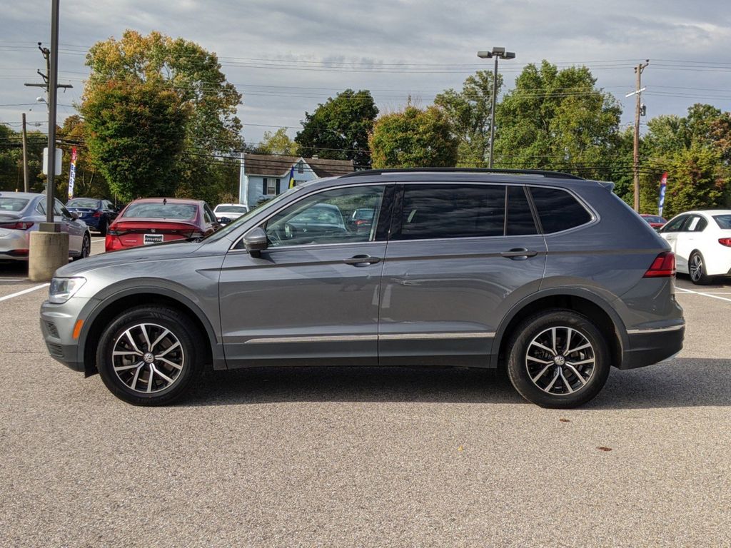 2021 Volkswagen Tiguan 2.0T SE R-Line Black 3