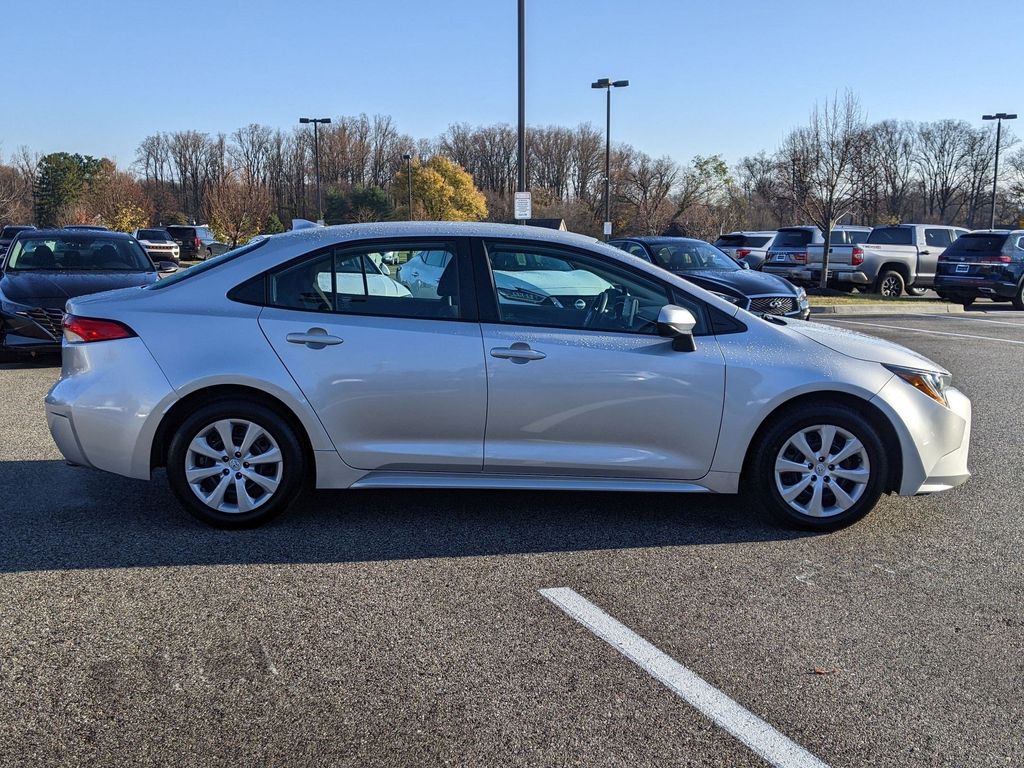 2021 Toyota Corolla LE 7