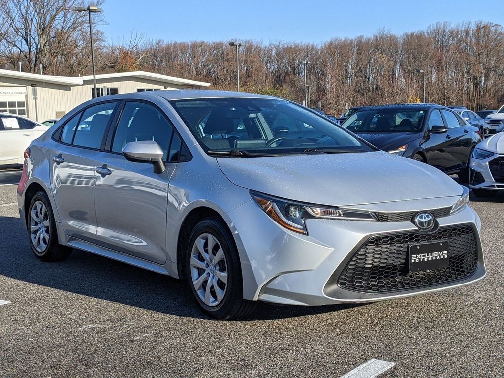 2021 Toyota Corolla LE 8