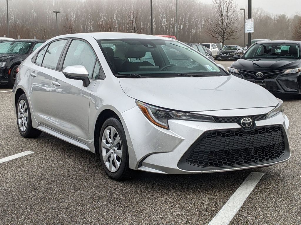 2022 Toyota Corolla LE 8