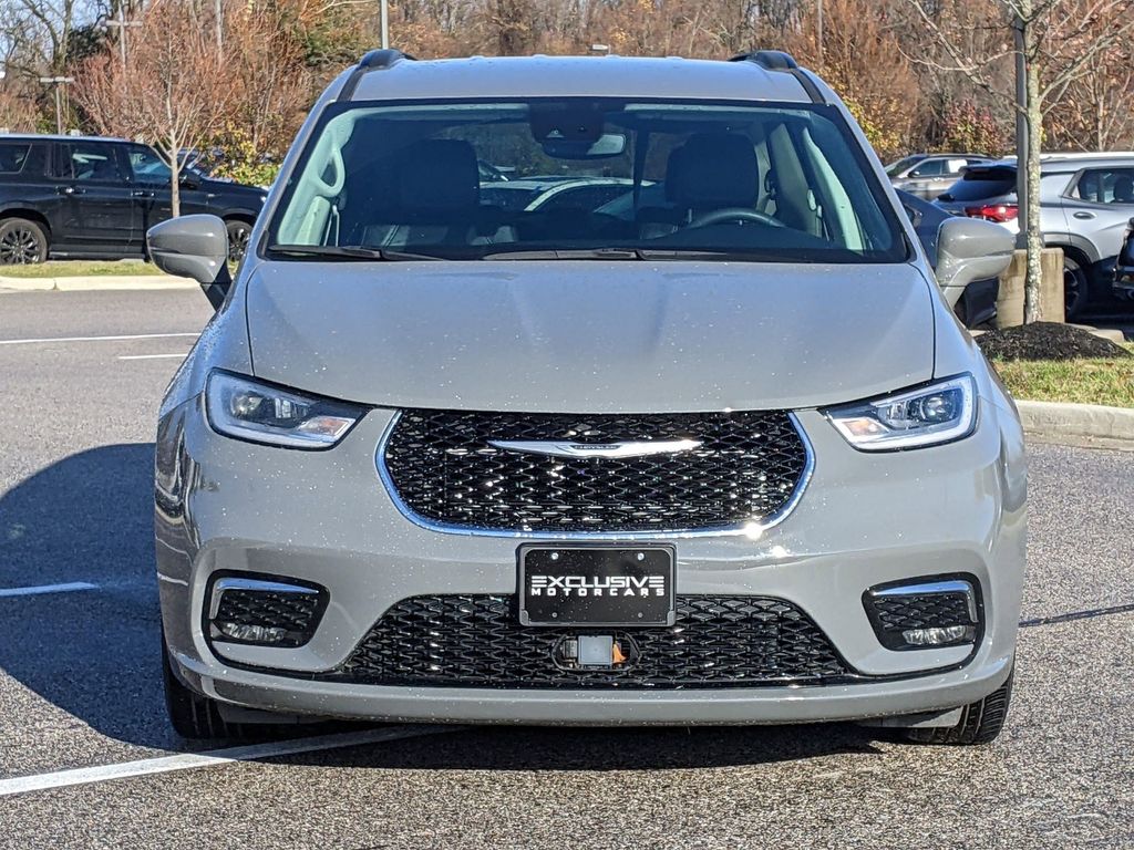 2022 Chrysler Pacifica Touring L 9