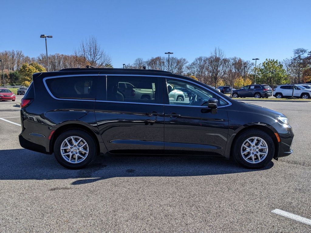 2022 Chrysler Pacifica Touring L 7