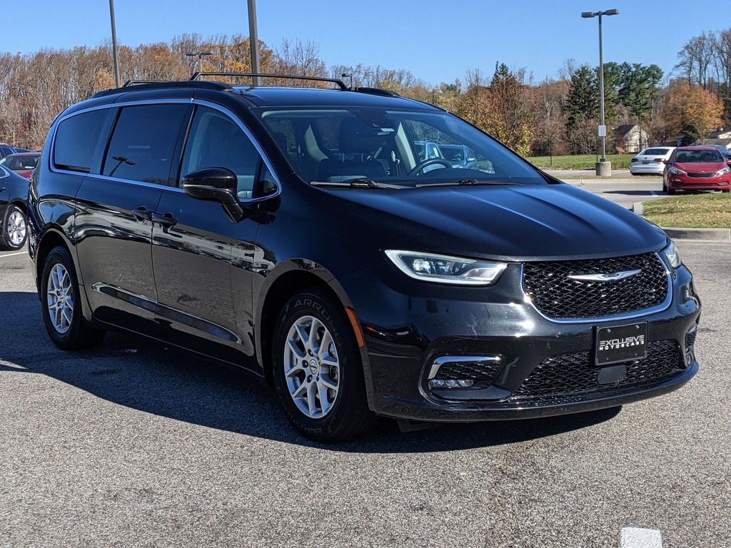 2022 Chrysler Pacifica Touring L 8