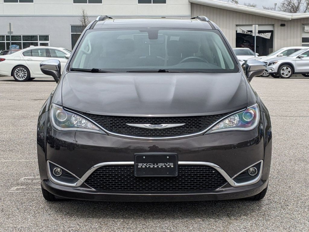 2020 Chrysler Pacifica Limited 9