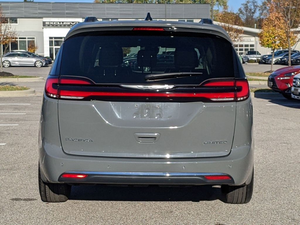 2023 Chrysler Pacifica Limited 5