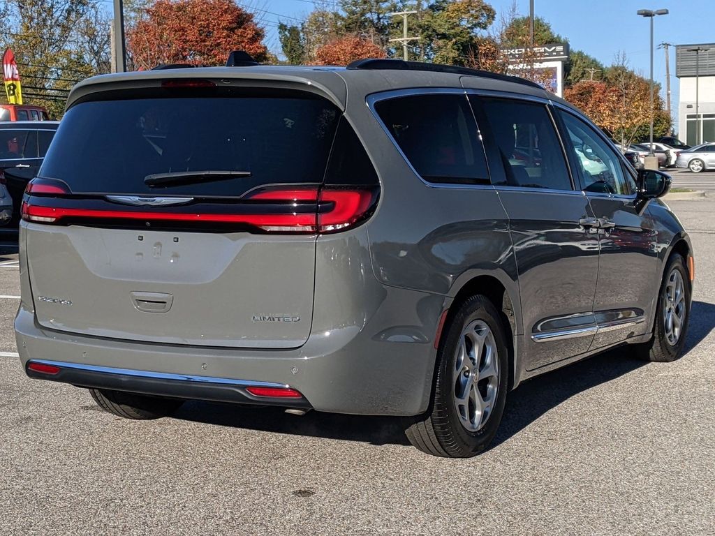 2023 Chrysler Pacifica Limited 6