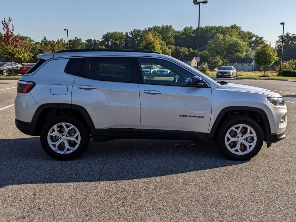 2024 Jeep Compass Latitude 6