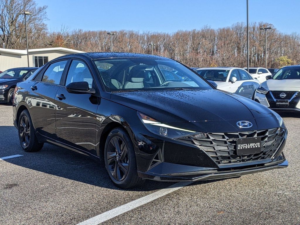 2022 Hyundai Elantra SEL 8