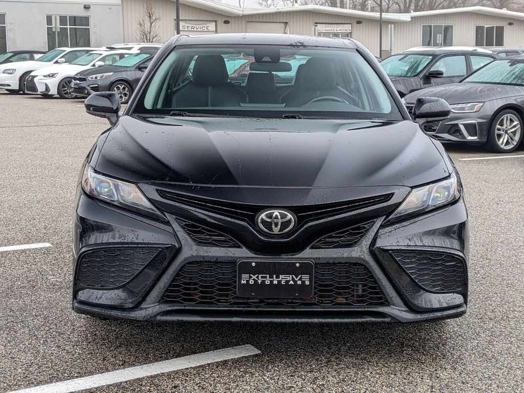 2021 Toyota Camry SE Nightshade 9