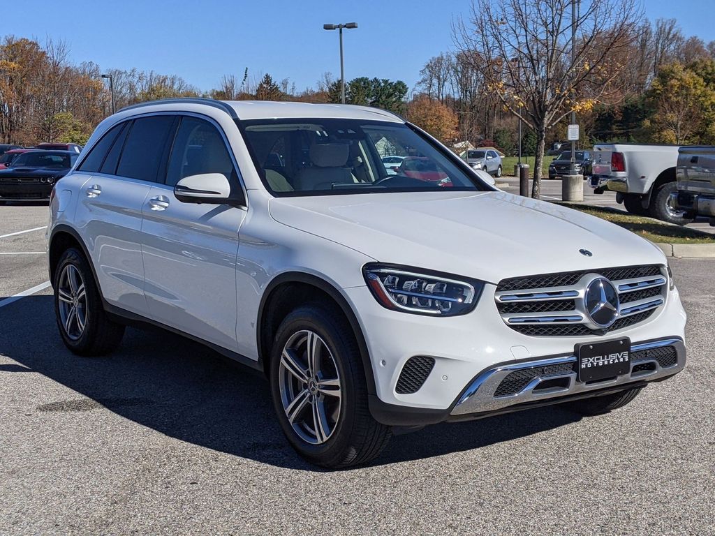 2022 Mercedes-Benz GLC GLC 300 8