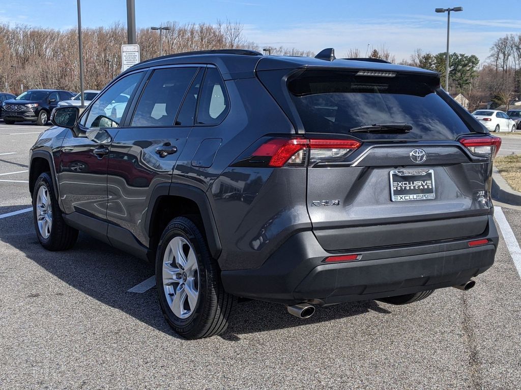 2021 Toyota RAV4 XLE 4